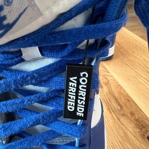 Men’s Nike Dunks Mid Size 8